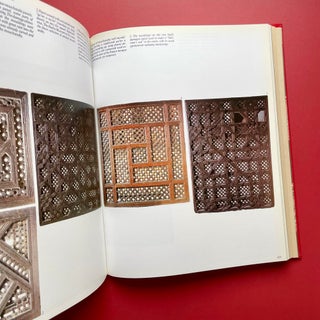 Traditional Islamic Craft in Moroccan Architecture, Vol. 2